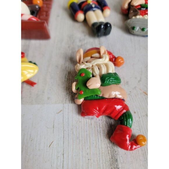 Vintage fireplace stalking dog elf Santa Claus Nutcracker magnet Xmas decor - Picture 3 of 9